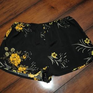 Flower shorts